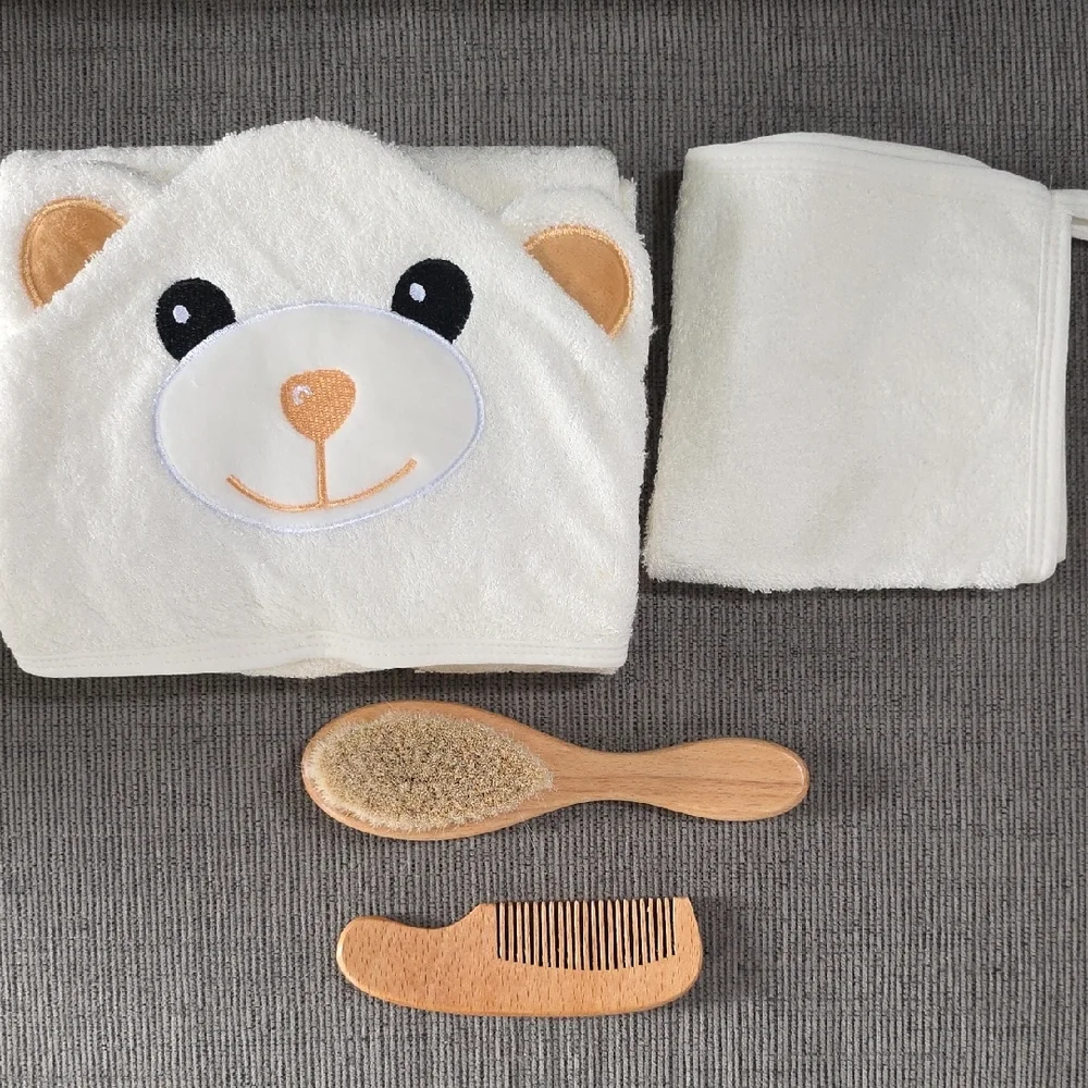 Premium Bamboo Hooded Baby Towel Set By Kermode, New In Box, Boy Or Girl.